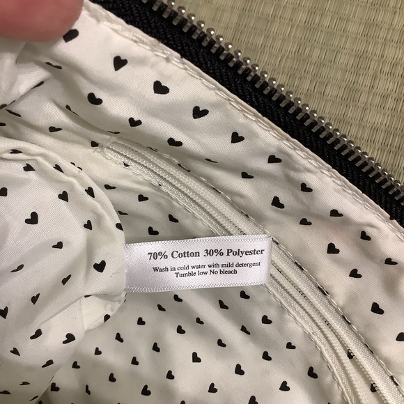 Brighton Love and Joy Canvas Crossbody Bag Hearts Straps and Bow with Tassel - Picture 4 of 7